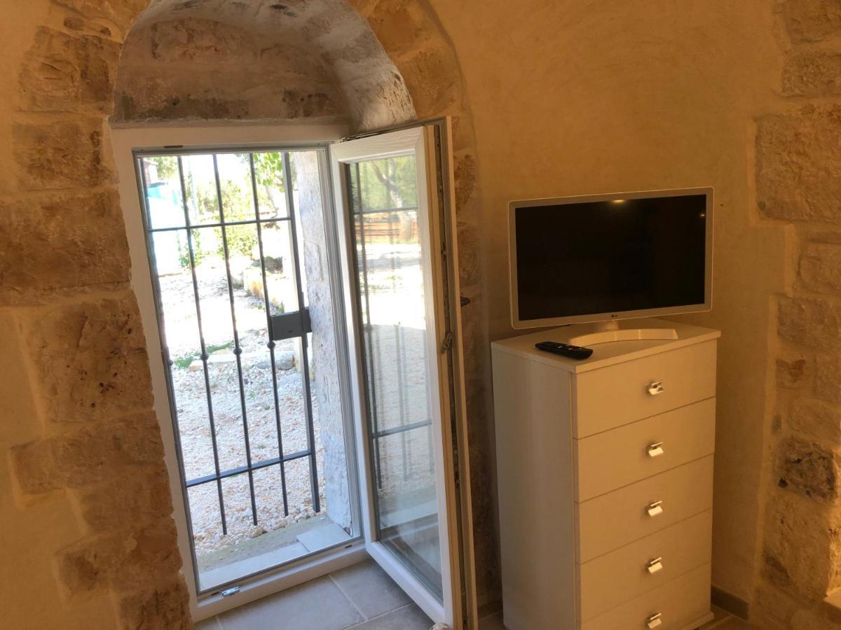 Апартаменты Trullo Dell' Edera Con Piscina Privata Альберобелло Экстерьер фото